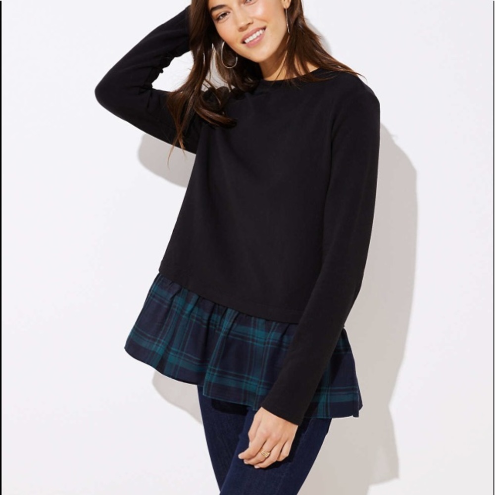 Plaid trim sweatshirt.